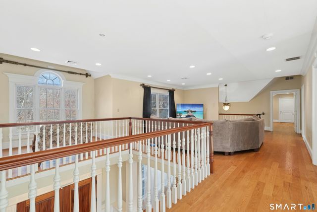 215 Old Mountain Road, Farmington, CT 06032