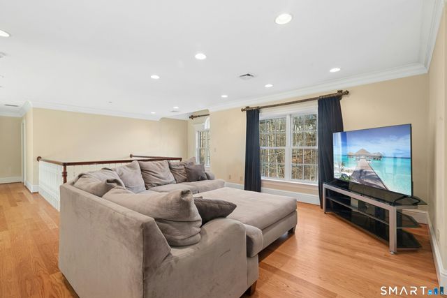 215 Old Mountain Road, Farmington, CT 06032