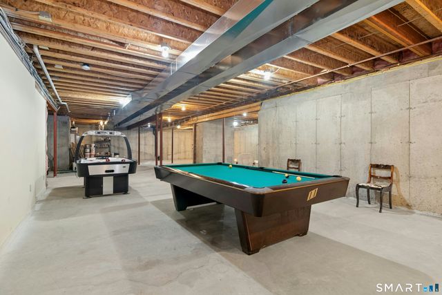 215 Old Mountain Road, Farmington, CT 06032