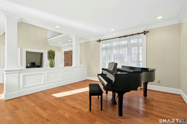 215 Old Mountain Road, Farmington, CT 06032