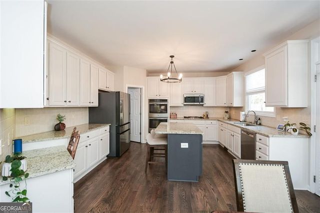 1055 Coleridge Way, Suwanee, GA 30024