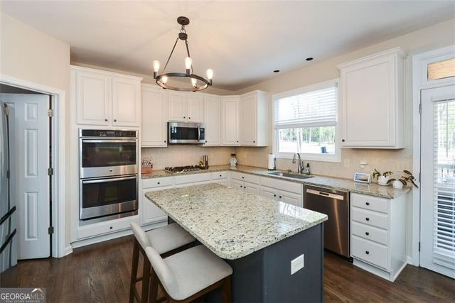 1055 Coleridge Way, Suwanee, GA 30024