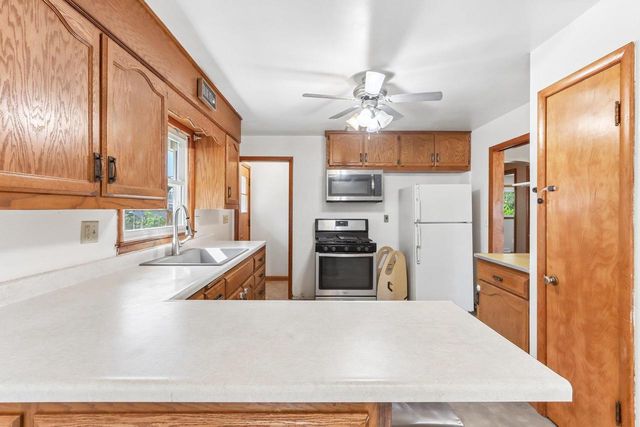 809 N Main Street, Edgerton, WI 53534