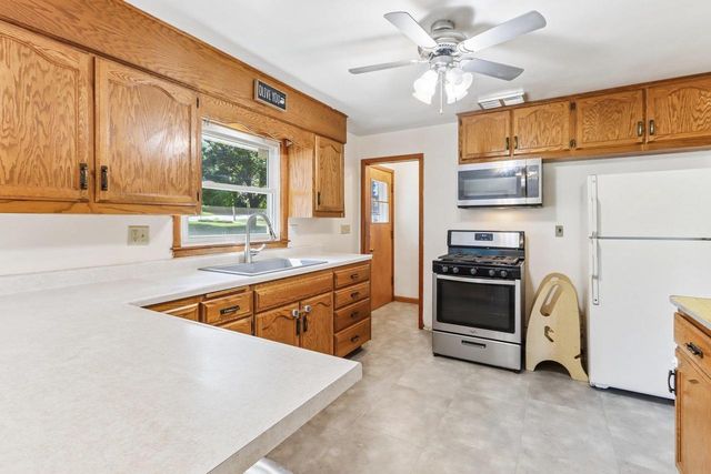 809 N Main Street, Edgerton, WI 53534