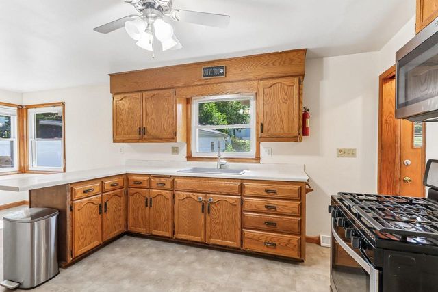 809 N Main Street, Edgerton, WI 53534