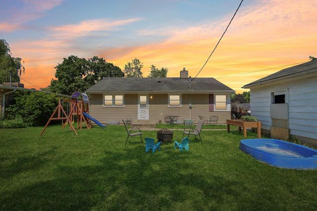 809 N Main Street, Edgerton, WI 53534