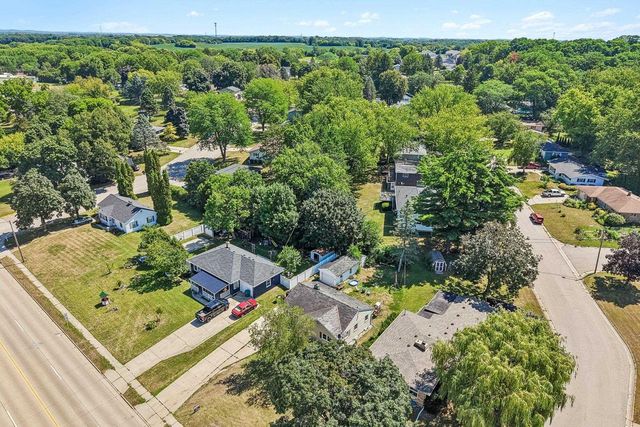 809 N Main Street, Edgerton, WI 53534