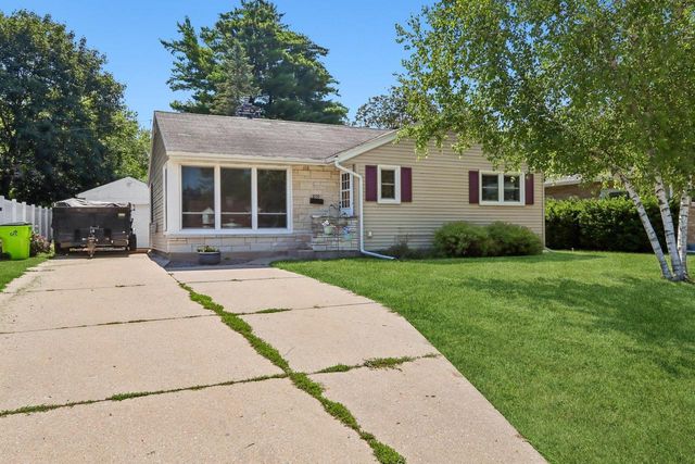 809 N Main Street, Edgerton, WI 53534