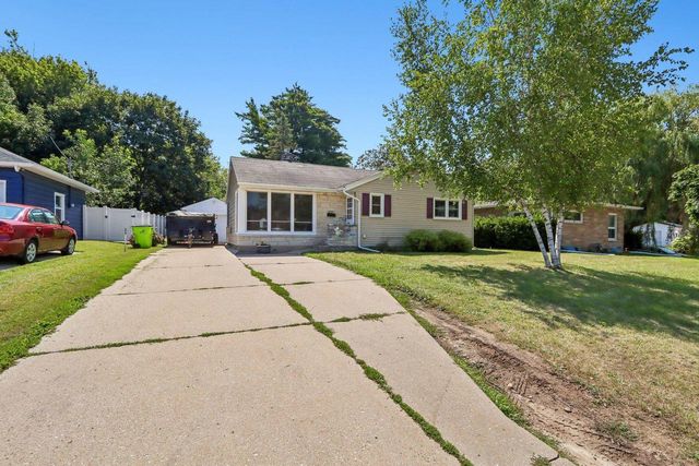 809 N Main Street, Edgerton, WI 53534