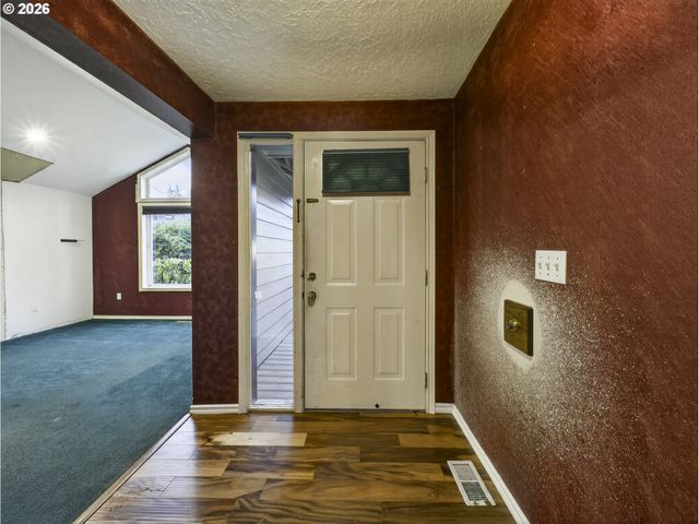 1909 9TH St, Oregon City, OR 97045