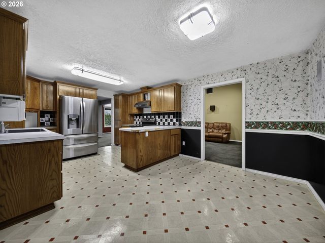 1909 9TH St, Oregon City, OR 97045