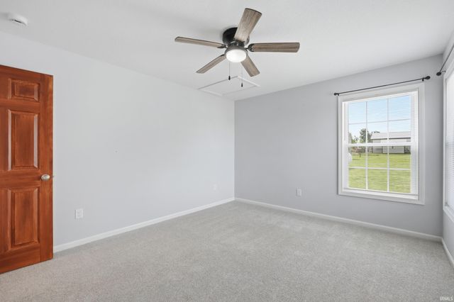 5611 S Doyle Road, New Haven, IN 46774