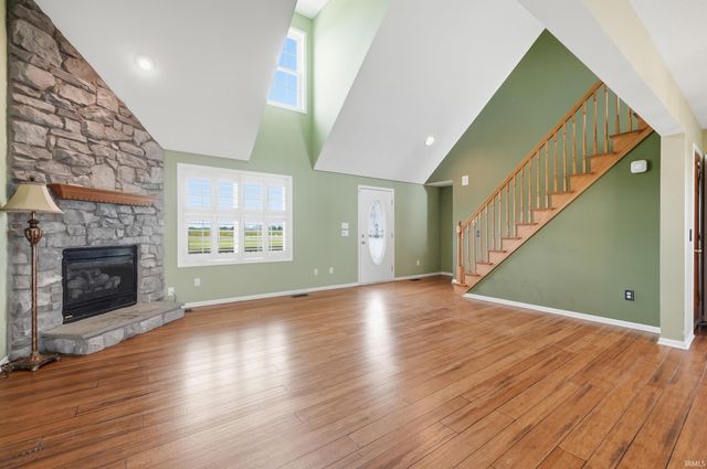 5611 S Doyle Road, New Haven, IN 46774