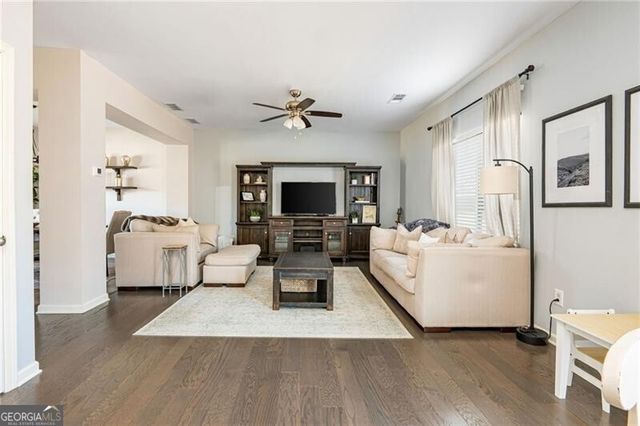 1569 Avalon Creek Road, Sugar Hill, GA 30518