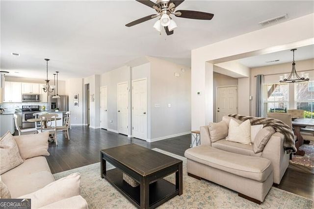 1569 Avalon Creek Road, Sugar Hill, GA 30518