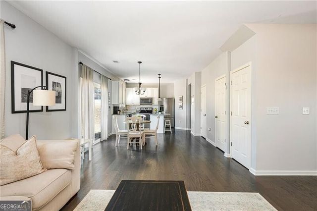 1569 Avalon Creek Road, Sugar Hill, GA 30518