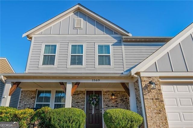 1569 Avalon Creek Road, Sugar Hill, GA 30518