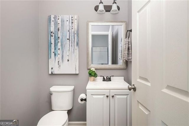 1569 Avalon Creek Road, Sugar Hill, GA 30518