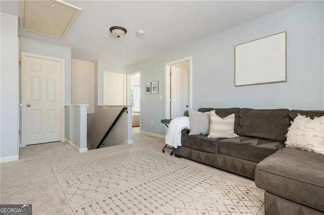 1569 Avalon Creek Road, Sugar Hill, GA 30518