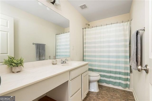 1569 Avalon Creek Road, Sugar Hill, GA 30518