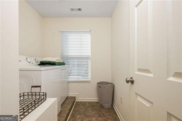 1569 Avalon Creek Road, Sugar Hill, GA 30518