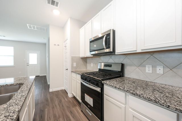 911 Imperial Heights Drive, Houston, TX 77073