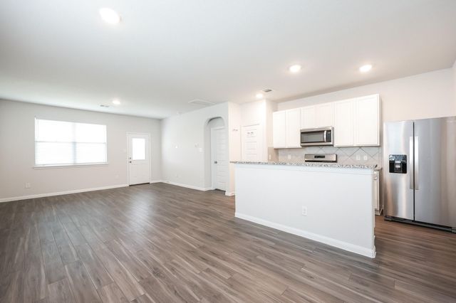 911 Imperial Heights Drive, Houston, TX 77073