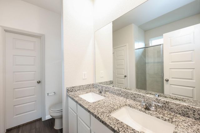 911 Imperial Heights Drive, Houston, TX 77073