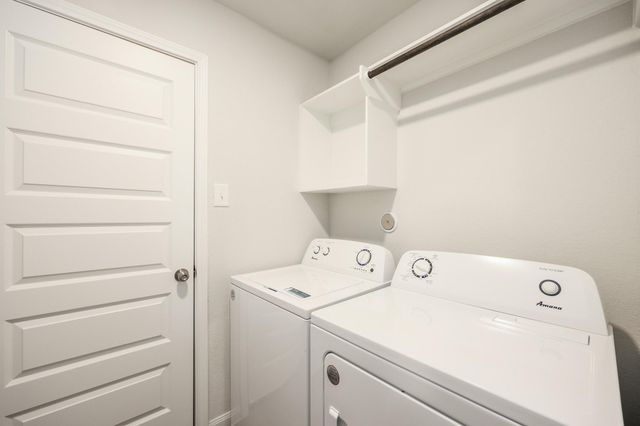 911 Imperial Heights Drive, Houston, TX 77073