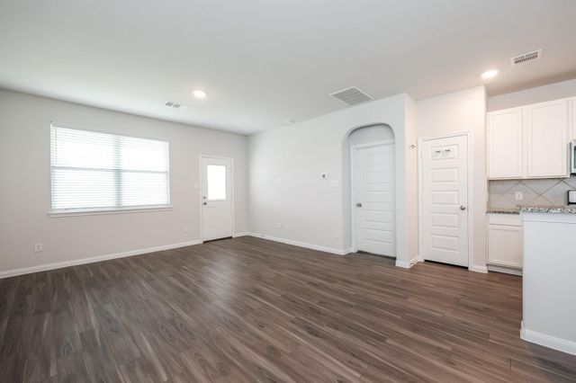 911 Imperial Heights Drive, Houston, TX 77073