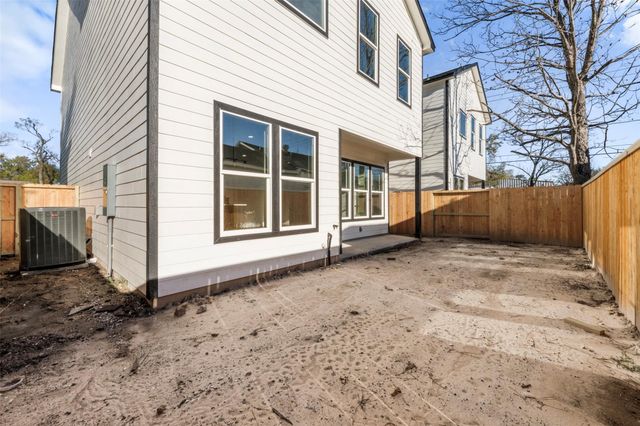 1306 Duff Lane, Houston, TX 77022