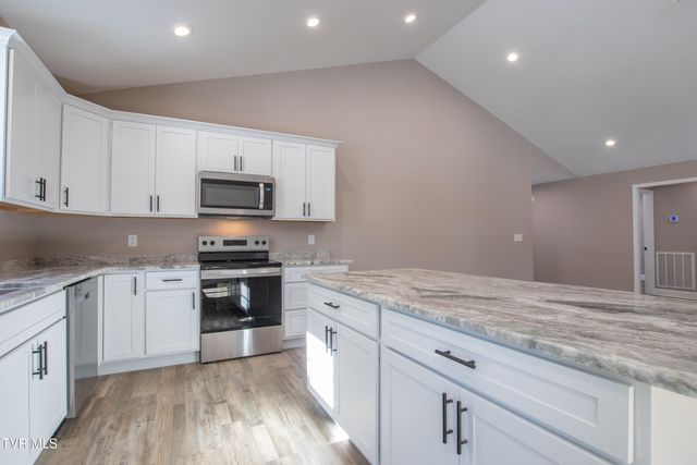 17140 Sedona Drive, Abingdon, VA 24211