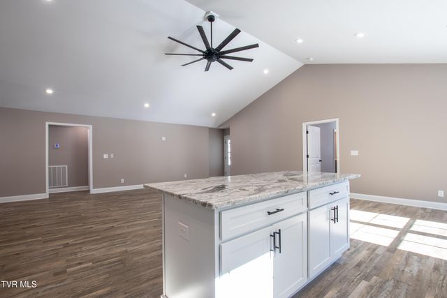 17140 Sedona Drive, Abingdon, VA 24211