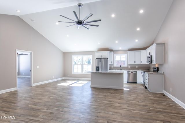 17140 Sedona Drive, Abingdon, VA 24211