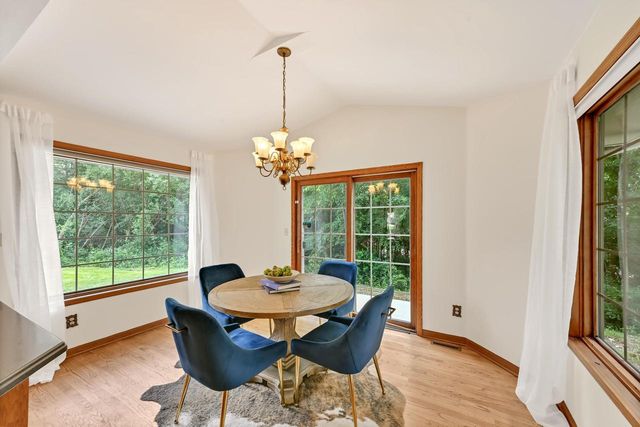 14285 W North Oak BOULEVARD, New Berlin, WI 53151