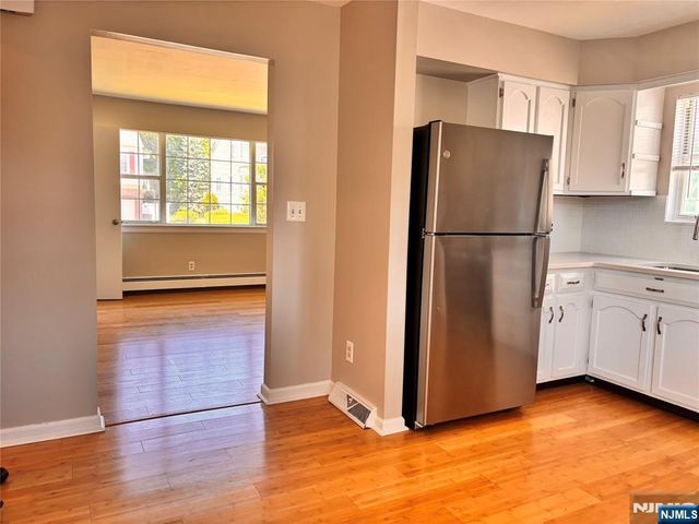 21 Wanamaker Avenue 1st floor, Waldwick, NJ 07463