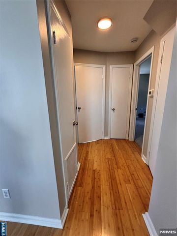 21 Wanamaker Avenue 1st floor, Waldwick, NJ 07463