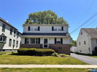 21 Wanamaker Avenue 1st floor, Waldwick, NJ 07463