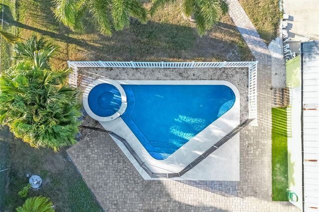 5207 PALMETTO POINT DRIVE, Palmetto, FL 34221