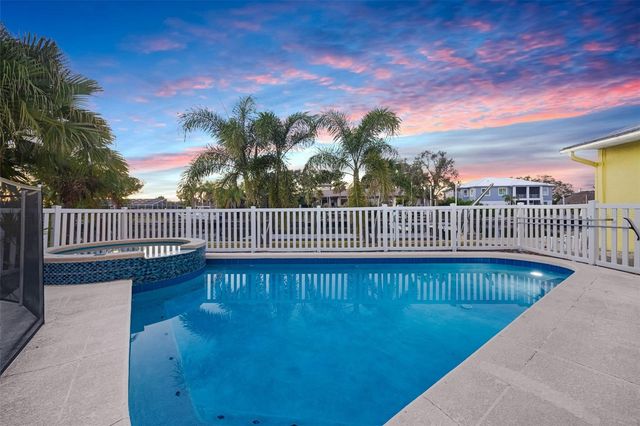 5207 PALMETTO POINT DRIVE, Palmetto, FL 34221