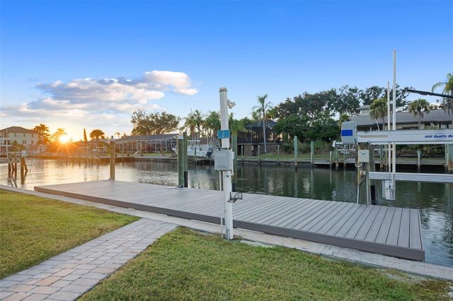 5207 PALMETTO POINT DRIVE, Palmetto, FL 34221