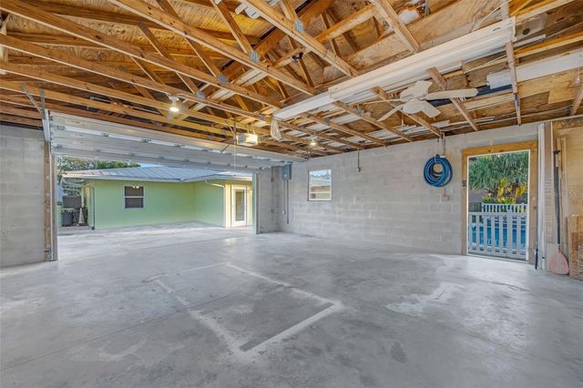 5207 PALMETTO POINT DRIVE, Palmetto, FL 34221