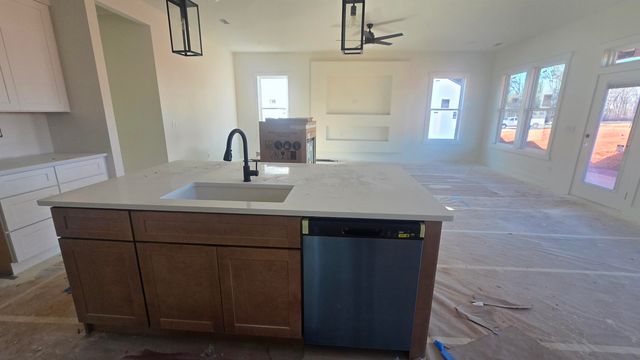 271 Ridge Road, Wellford, SC 29385