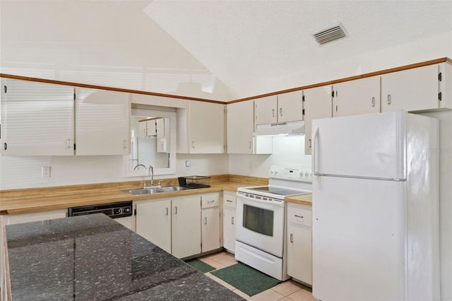 220 RIDGECREST LOOP, Minneola, FL 34715