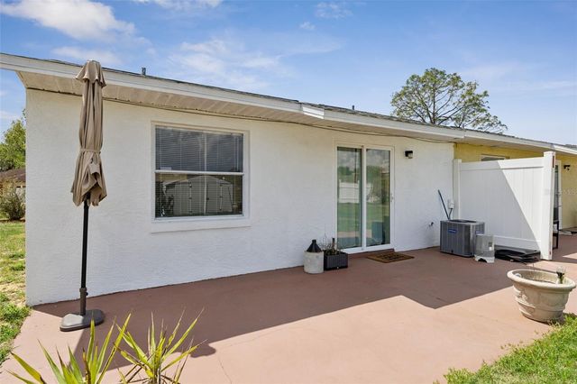 220 RIDGECREST LOOP, Minneola, FL 34715