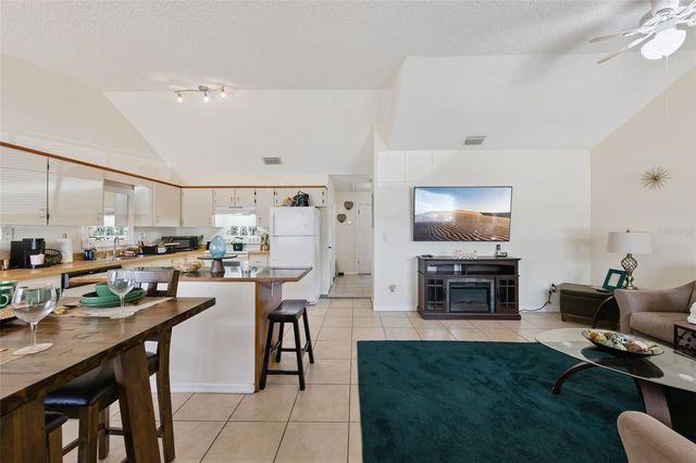 220 RIDGECREST LOOP, Minneola, FL 34715