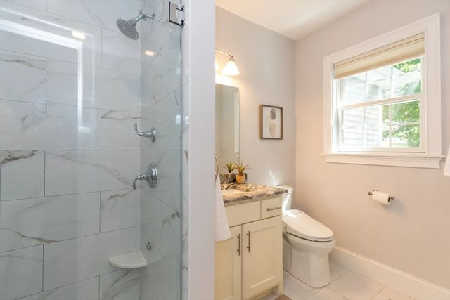 14 Sarah St, Burlington, MA 01803