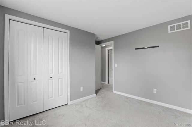4680 Forest Lane, Trenton, MI 48183