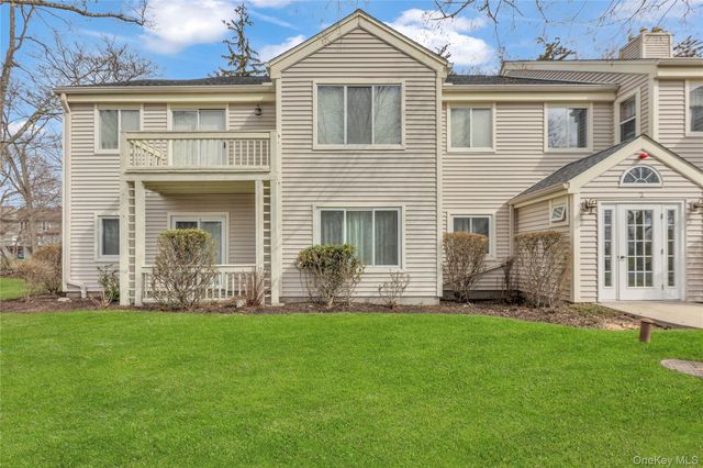 17 Bayberry Drive, Peekskill, NY 10566