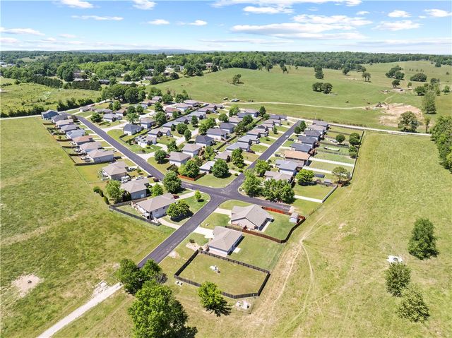 1821 Wellington Road, Harrison, AR 72601